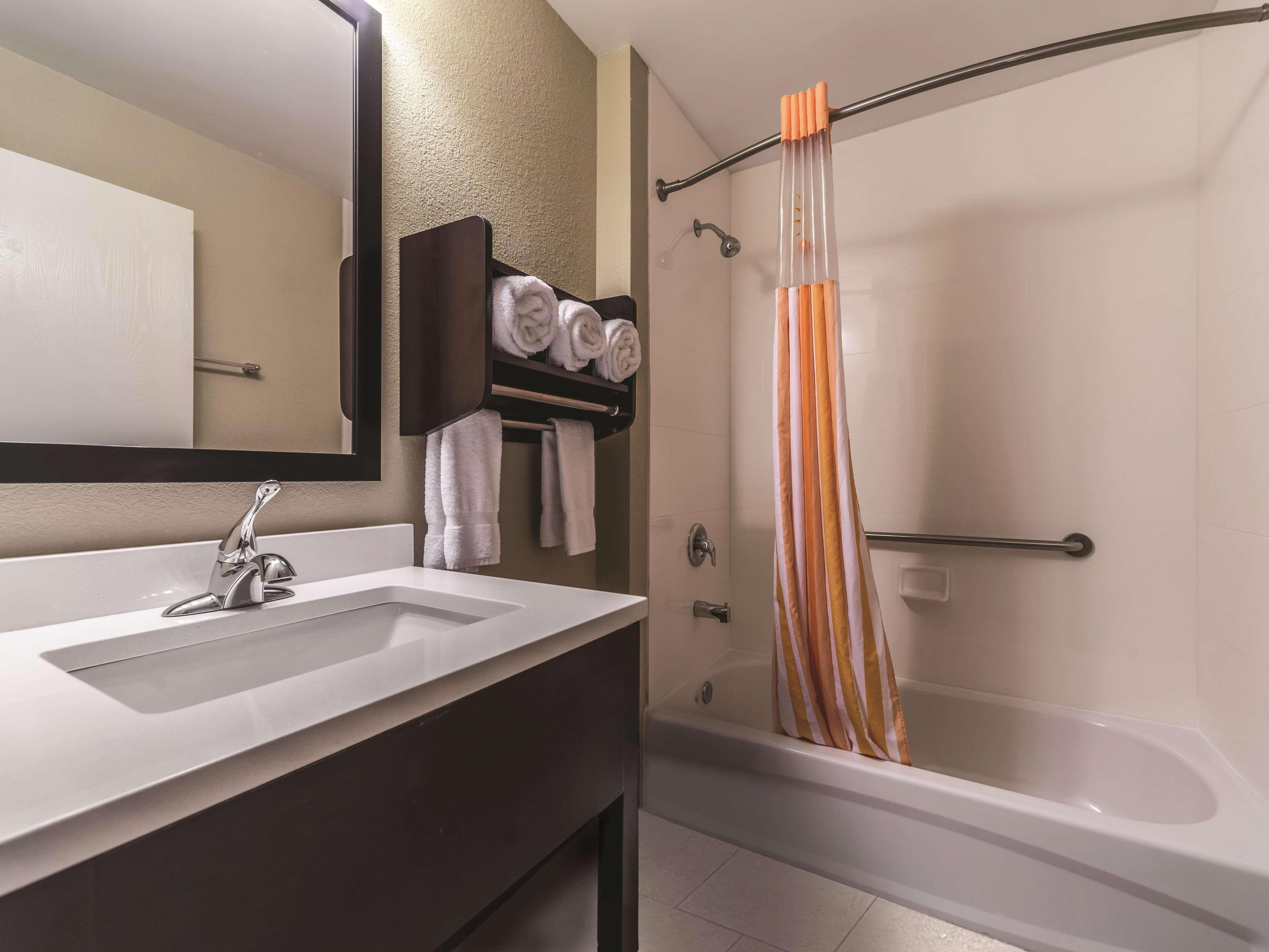 La Quinta By Wyndham Collinsville - St. Louis Eksteriør billede