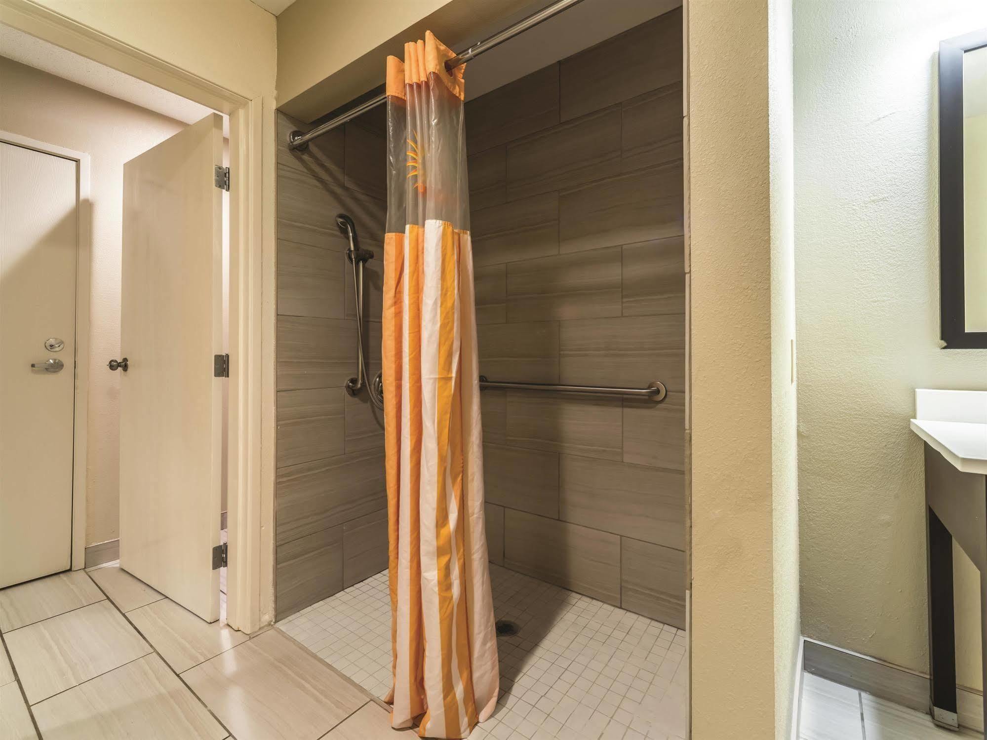 La Quinta By Wyndham Collinsville - St. Louis Eksteriør billede