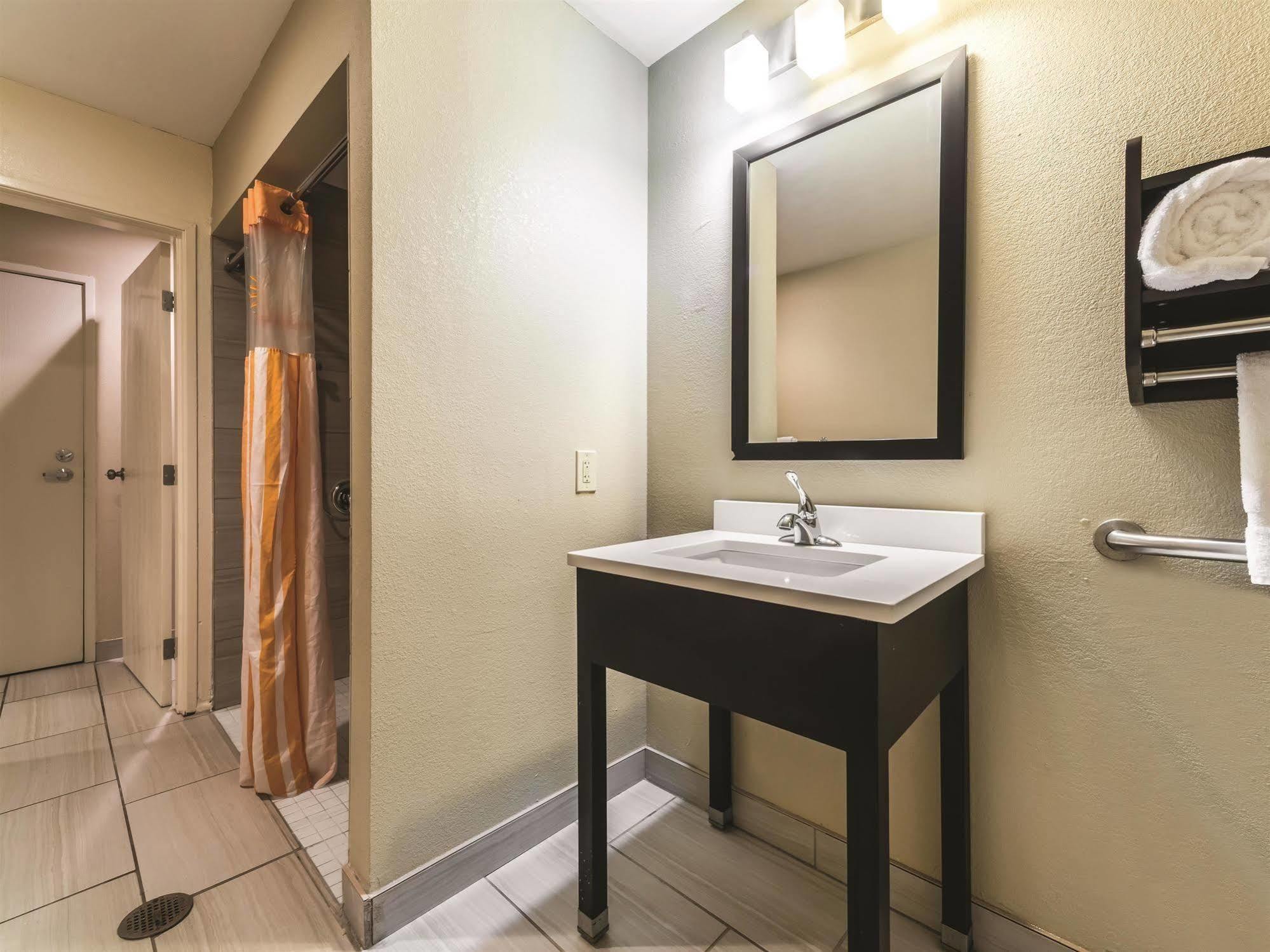La Quinta By Wyndham Collinsville - St. Louis Eksteriør billede